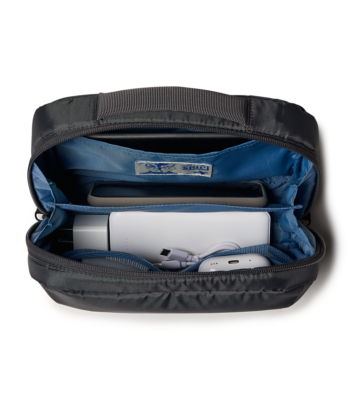 22-carry-on-luggage-tech-organizer-smokey-grit-set-s5 JS0A86EVDMX-DET3.png