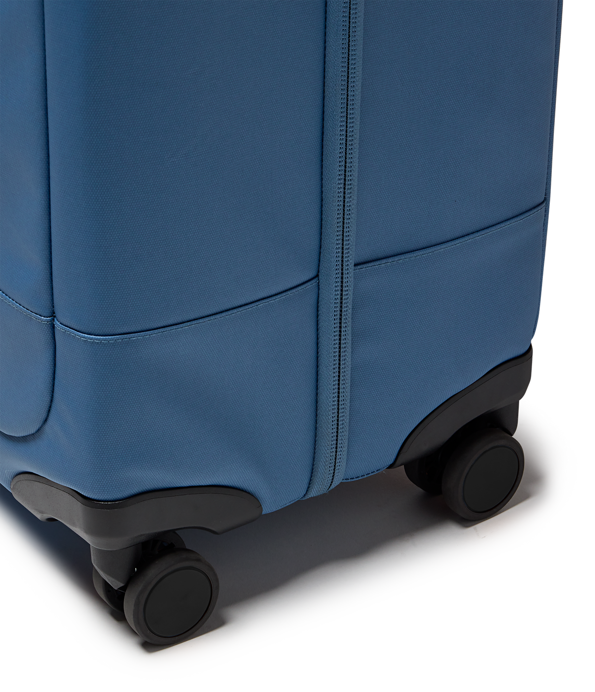 good-latitude-26-checked-n4 JS0A8E8CEW5-DET4.png